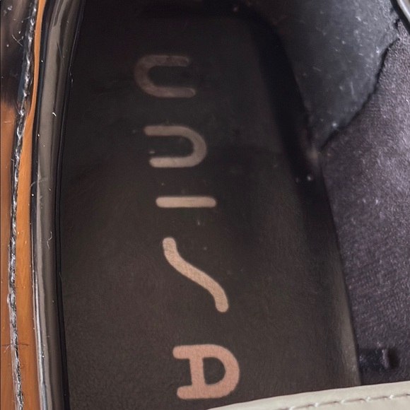 Unisa Black and White Flats with Chunky Sole - Picture 2 of 13